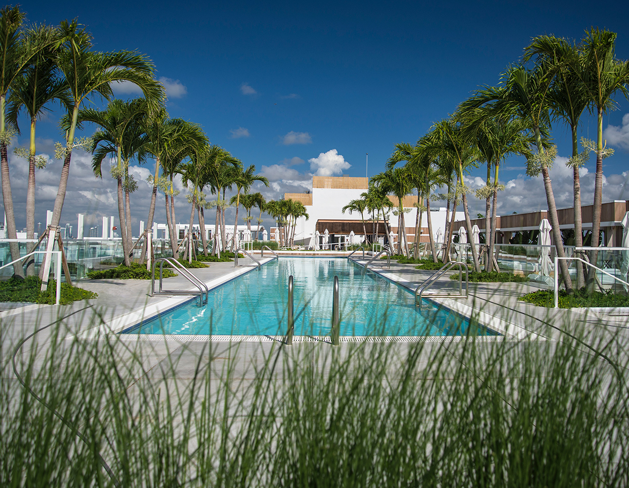 ©EDSA | 1 Hotel & Homes South Beach | Pool Side