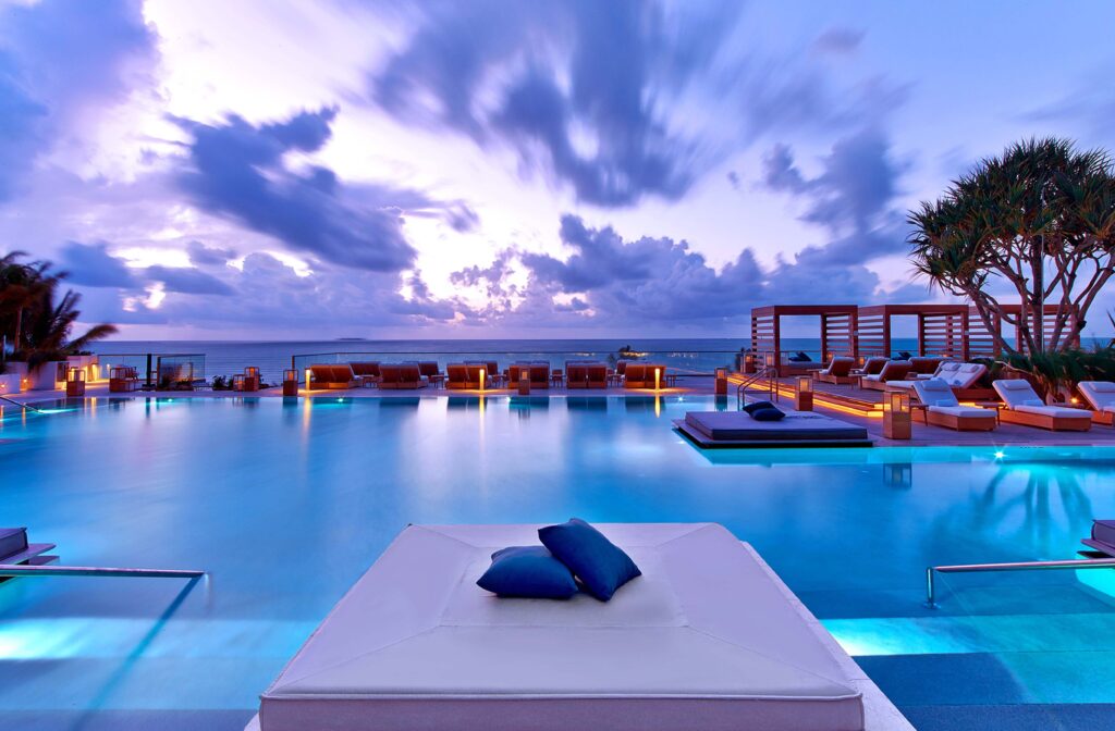©EDSA | 1 Hotel & Homes South Beach | Pool View