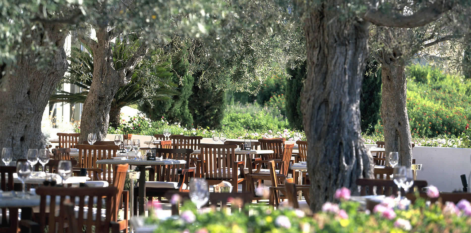 ©EDSA | Anassa Hotel | Outdoor Dining Area