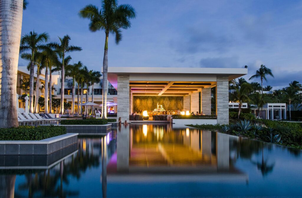 ©EDSA | Four Seasons Resort & Residences Anguilla | Pool and Bar