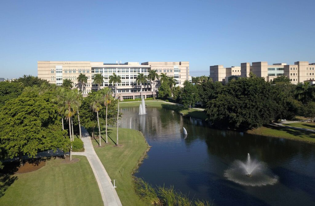 ©EDSA | Nova Southeastern University | Lake and Buildings