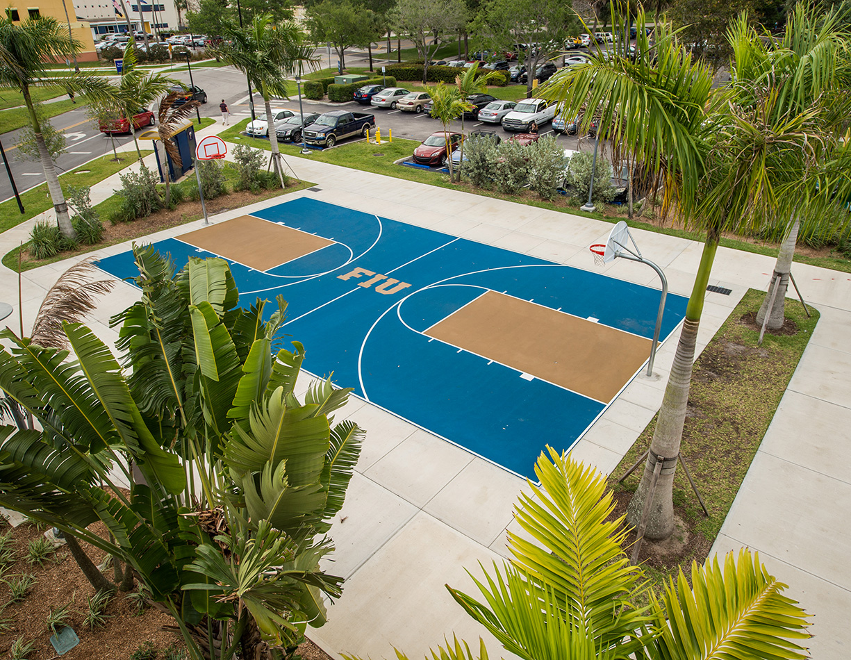 ©EDSA | Parkview Residence Hall – Florida International University | Outdoor Court