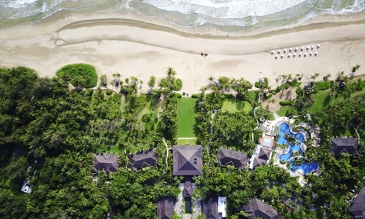 ©EDSA | St. Regis Bahia Beach Resort | Beachfront Aerial and Green Path