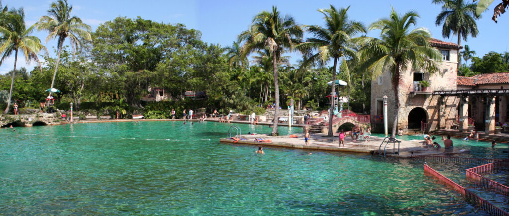 ©EDSA | Venetian Resort | Pool View